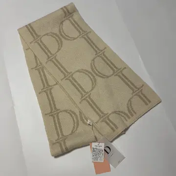 미사용 새상품 다리치 레어 로고 머플러 밀크 베이지 모헤어 혼방