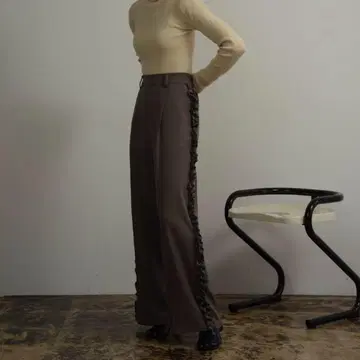 twill frill line pants / 트윌 프릴 라인 팬츠