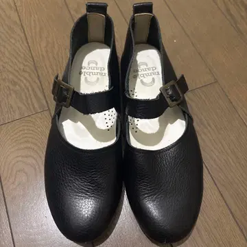 천연 가죽 스트랩 플랫슈즈