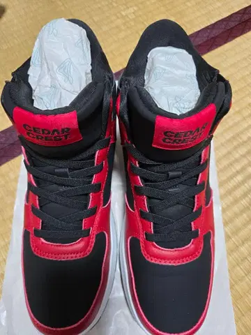 CEDAR CREST 블랙/레드 하이컷 방수 스노트레