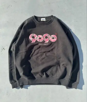9090 OG Logo Original Crewneck Sweat