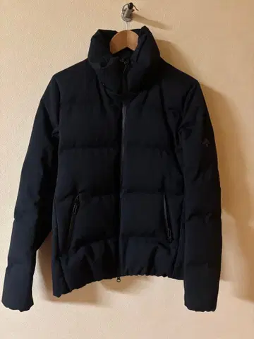 데상트 미즈사와 다운 ALLTERRAIN 블랙 다운 자켓