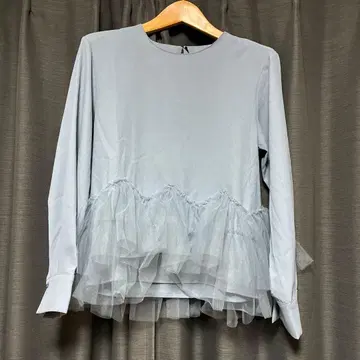 그레이 튤 프릴 긴팔 상의 38/M