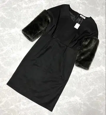 새상품 KATHARINE ROSS 소매 퍼 절개 원피스 블랙 M