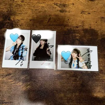 마나카 마나 폴라로이드