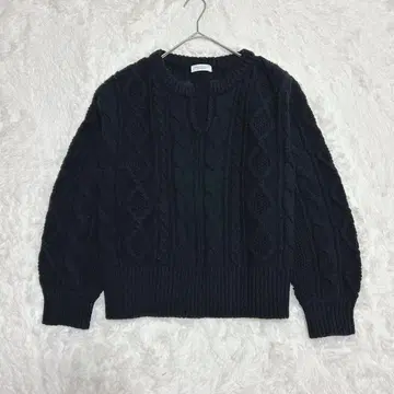 [ 새상품급 ] BEAUTY&YOUTH 블랙 스키퍼 케이블 니트