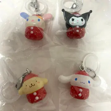 산리오 딸기 메지루시 액세서리 쿠로미 시나몬 푸딩 우사하나 4개