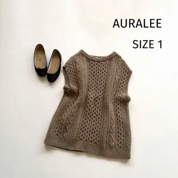 [ 오라리 ] 케이블 짜임 크루넥 니트 베스트 일본제 울 사이즈 1