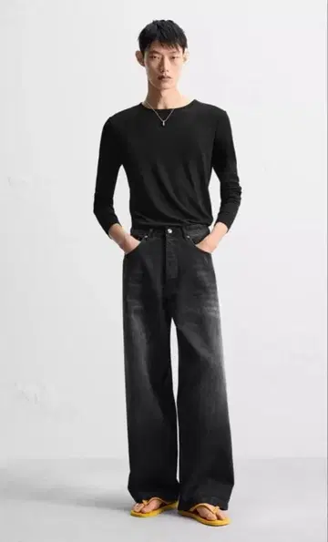 ZARA 엑스트라 배기 핏 청바지