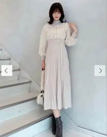 MERCURYDUO 플리츠 롱 원피스 베이지