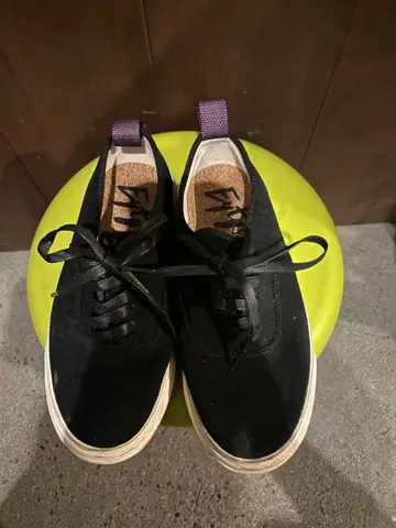 Eytys 블랙 스웨이드 스니커즈