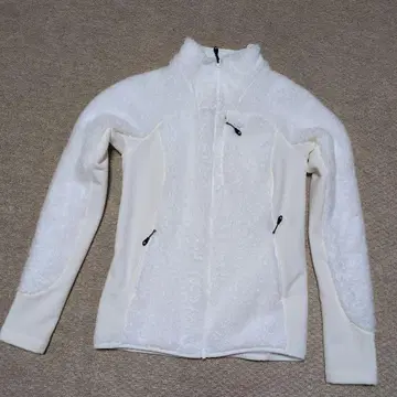 화이트 플리스 자켓 M 사이즈