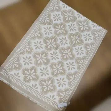 JE.CROIS.SOI.꽃무늬.스톨, 새상품