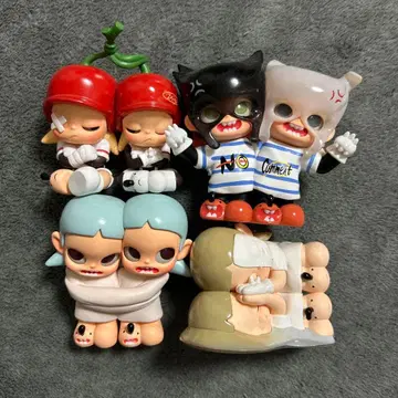 POPMART 더블 피규어 세트 유니크 디자인