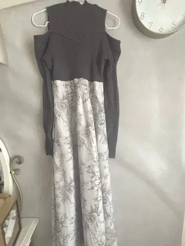 오프숄더 니트 꽃무늬 롱 원피스