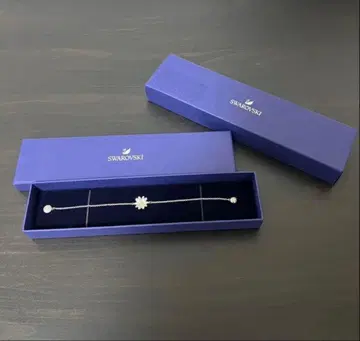 g-dragon 착용 Swarovski 플라워 팔찌