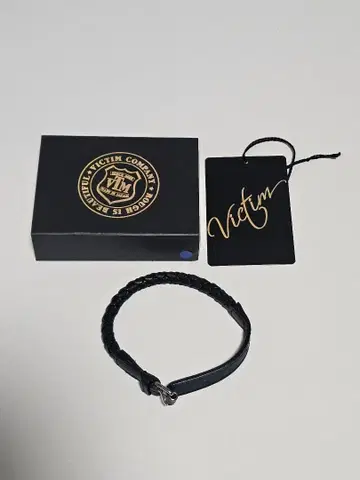 VICTIM 가죽 팔찌 뜨개질