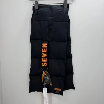 TAION STUDIO SEVEN 블랙 머플러