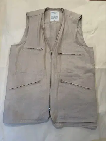 HED MAYNER 베이지 베스트