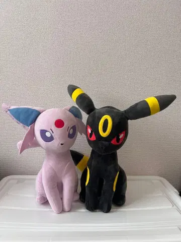 에브이와 블래키 봉제 인형 세트