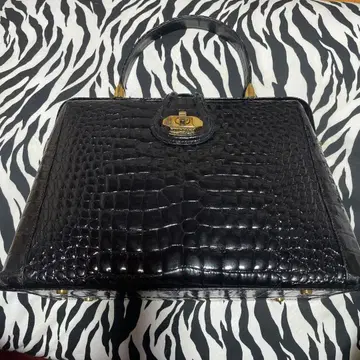 블랙 크로커다일 핸드백