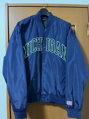 MICHIGAN 바시티 자켓 네이비