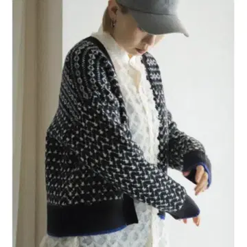 24AW NOMBRE IMPAIR 기하학 패턴 싱글 자카드 가디건