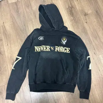 NEVER FORGE 후드 부착 후드티 블랙