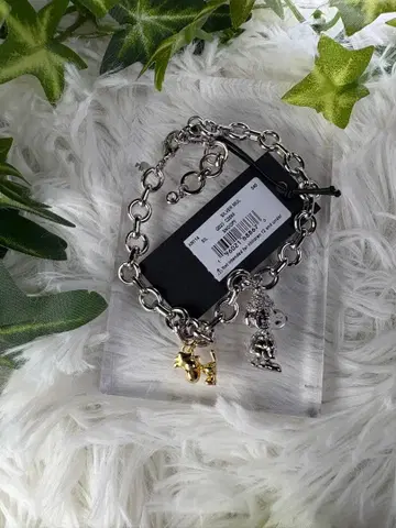 케이트 스페이드 참 포함 팔찌 스누피