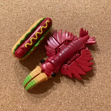 유니트로본 로봇으로 순간 변형 아노말로카리스 핫도그