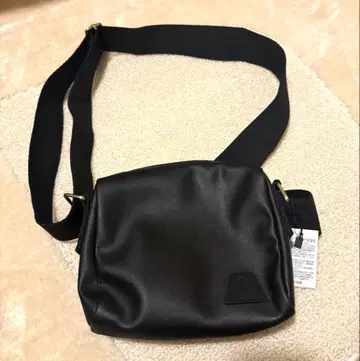 타카노 아키라 오리지널 굿즈 닷 닷 .at 숄더백