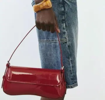 ZARA 플랩 숄더백 레드 에나멜