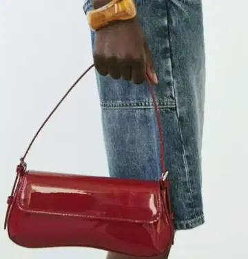 ZARA 플랩 숄더백 레드 에나멜