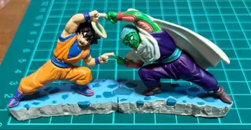 드래곤볼 손오공 피콜로 피규어