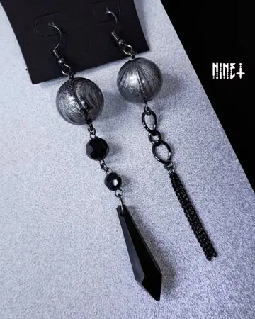 1726 개성적인 귀걸이 아지메 블랙 빈티지 귀찌 고딕