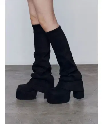 EMODA 루즈 플레어 커버 핏 부츠