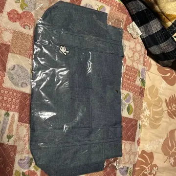 다크 블루 토트백 곰 자수