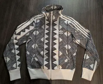 adidas 기하학 패턴 저지 사이즈 8