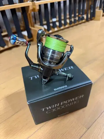 SHIMANO TWIN POWER C3000MHG 스피닝 릴