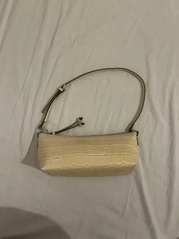 H&M 아이보리 크로커다일풍 숄더백