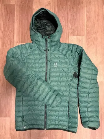HAGLOFS 후드 부착 그린 컬러 다운 자켓