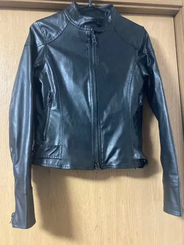 HEAVEN AND EARTH 블랙 라이더 자켓