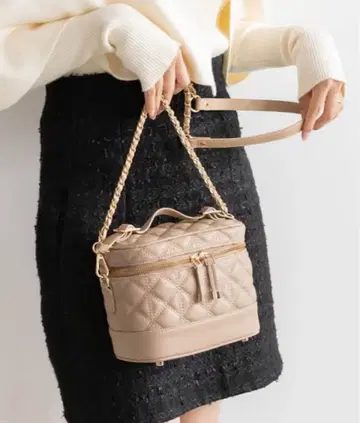 새상품급 RANDA 그레이지 퀼팅 숄더백