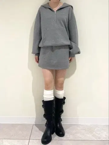 릴리 브라운 세일러 카라 본딩 셋업