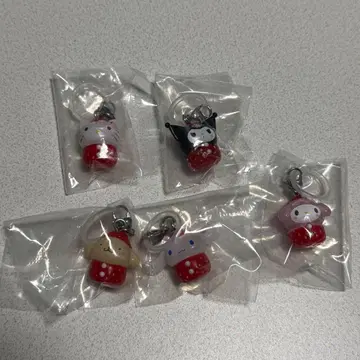 산리오 캐릭터즈 딸기 메지루시 액세서리 세미 컴프