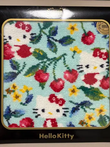 헬로키티 꽃무늬 손수건 2022년 페이러