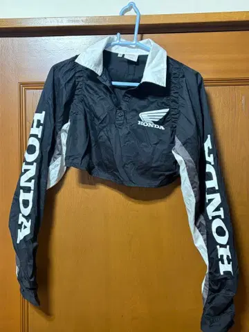 마우지 혼다 콜라보 크롭 피케 셔츠 긴팔 블랙