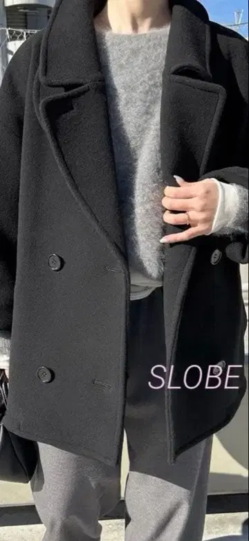 슬로브 이에나 숏 P 코트 36