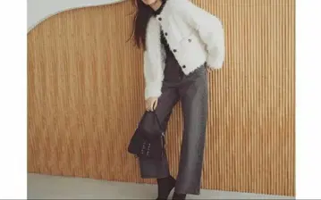 컬리 인조 모피 자켓 내추럴 뷰티 베이직 화이트