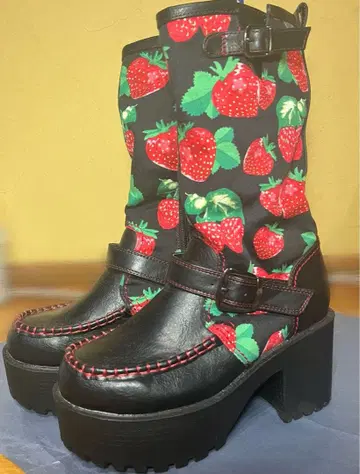 YOSUKE 딸기 무늬 통굽 부츠